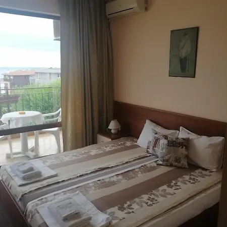 Vega Aparthotel