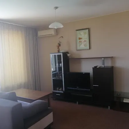 Aparthotel Vega *